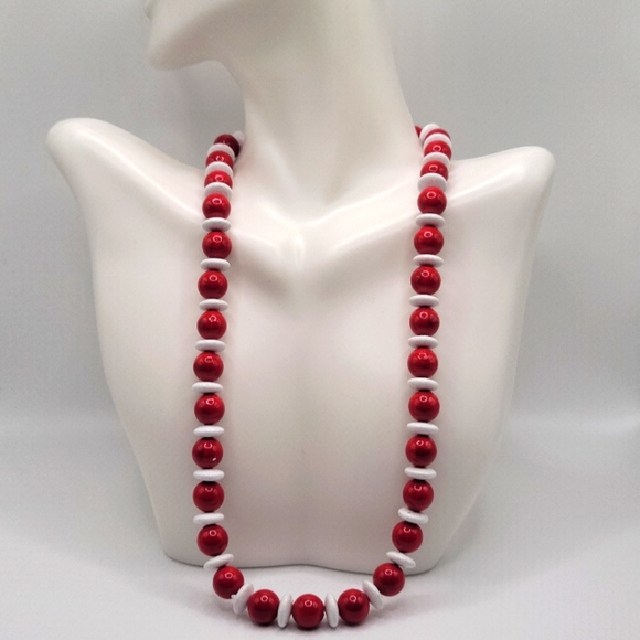 Jewelry - Vintage Style Necklace